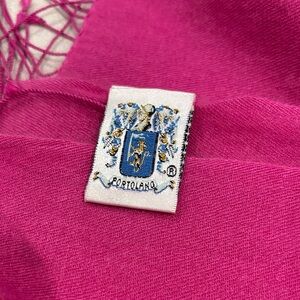 Portolano Fuchsia Wrap 60% cashmere 40% silk made in Nepal